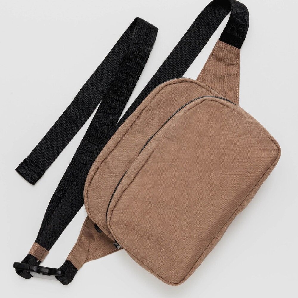 NWT Baggu Fanny Pack - Cocoa